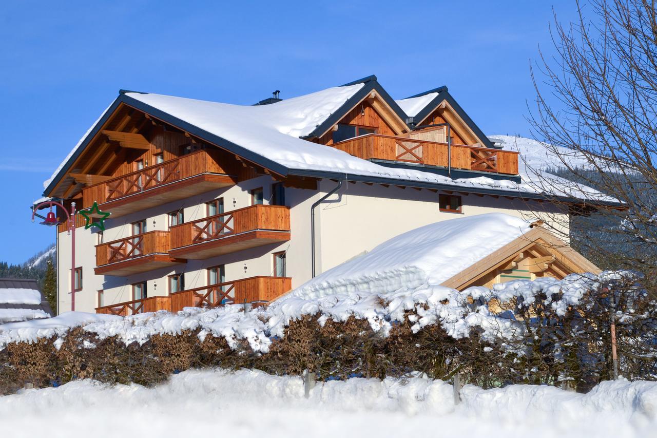 Apart- Und Wellnesshotel Dachsteinresort Russbach am Pass Gschütt Esterno foto